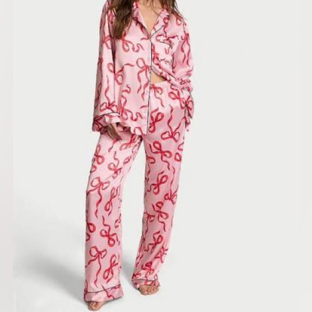 Victoria’s Secret 2024 Holiday Bow Pajamas